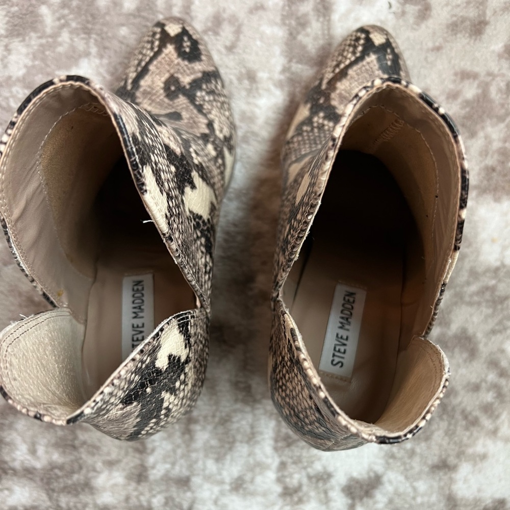 steve madden snake boots